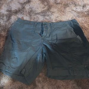 Terra Sky shorts
